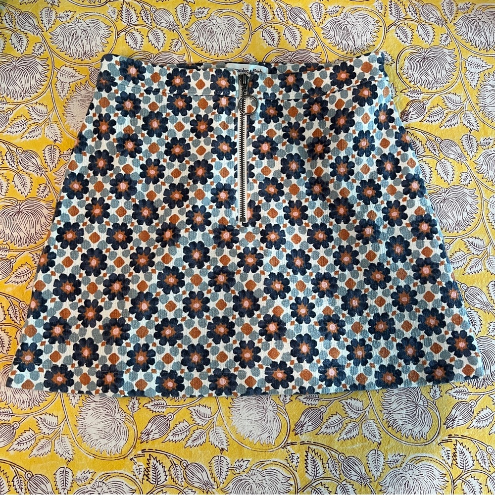 Abercrombie & Fitch Floral Mini Skirt – Size S